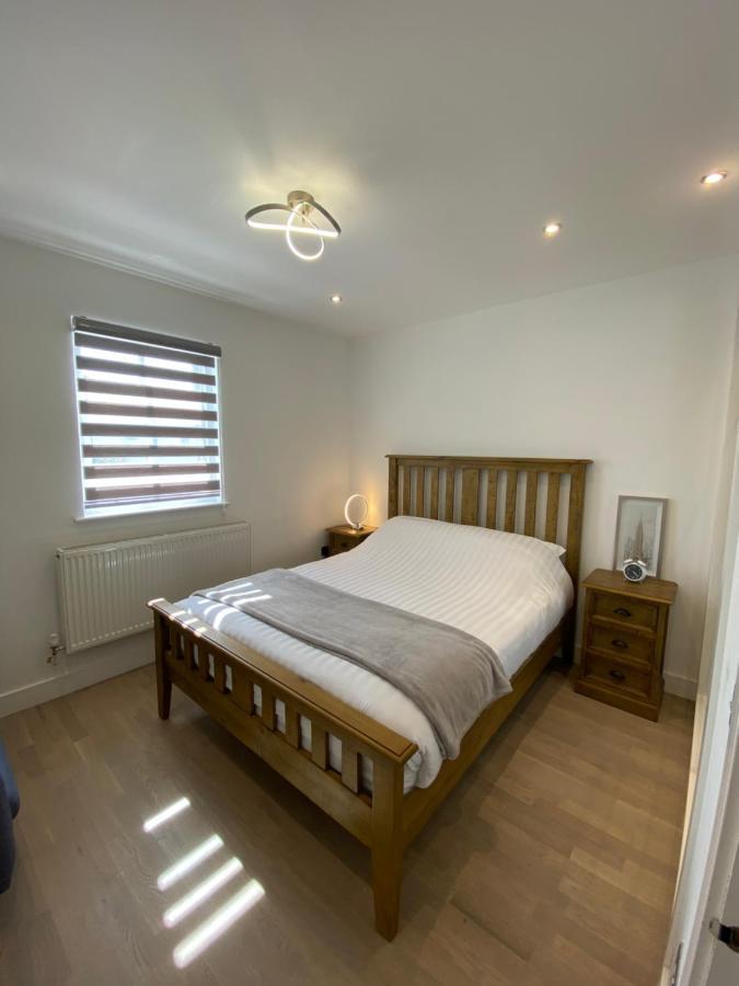Apartment No 8 - Stay In Style In The Heart Of The Cathedral City. 特鲁罗 外观 照片